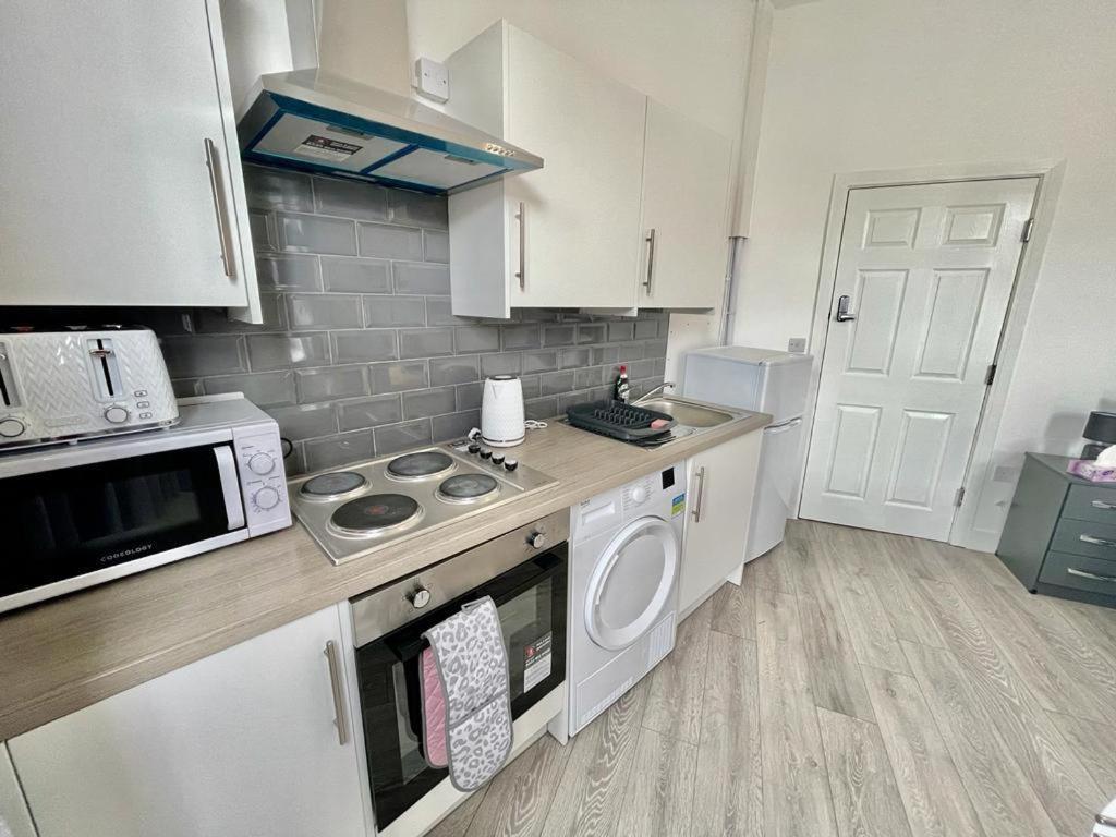 Cheerful 1 Bed Apartment Cardiff City Centre - Penarth Rd Экстерьер фото