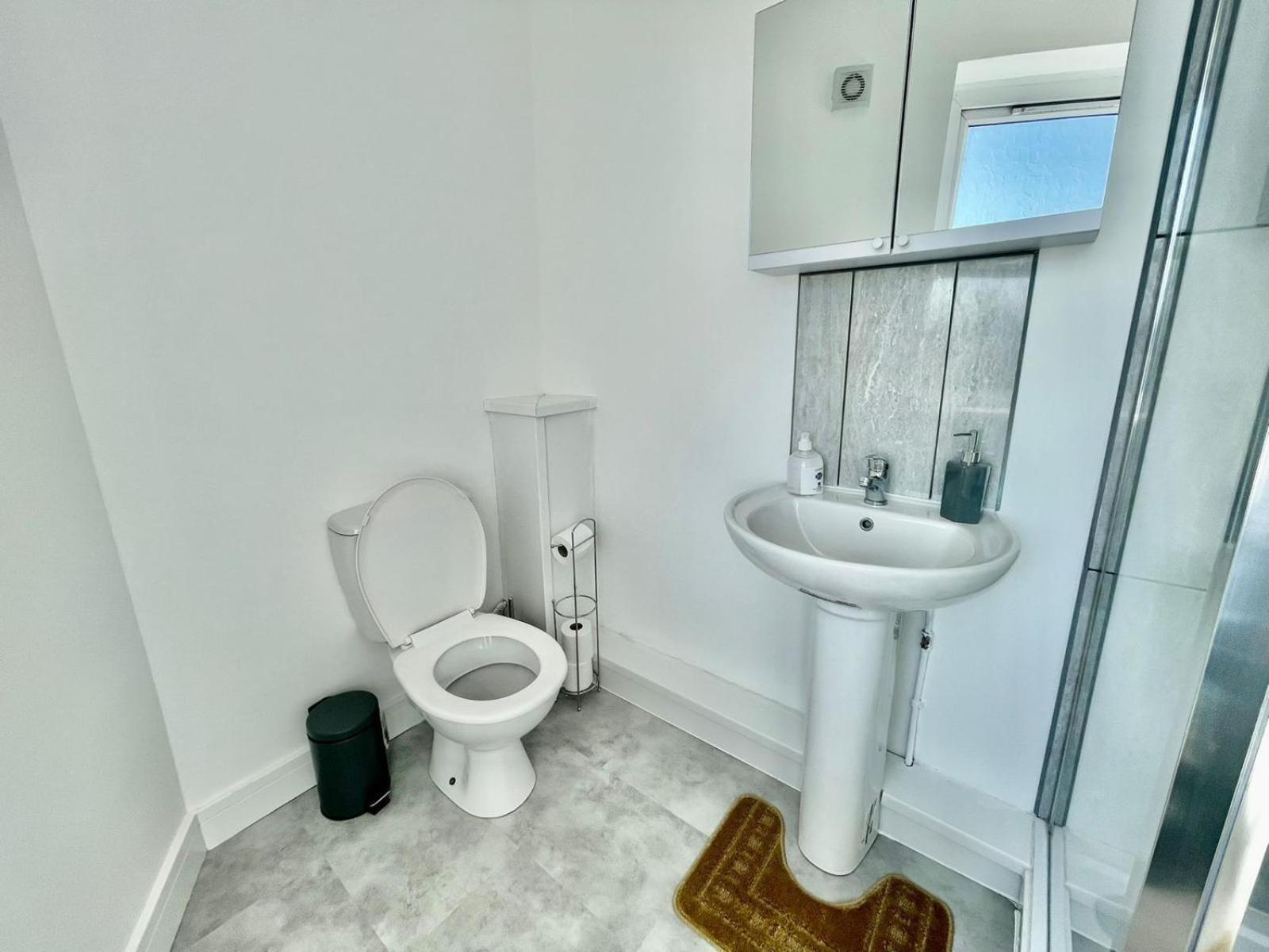 Cheerful 1 Bed Apartment Cardiff City Centre - Penarth Rd Номер фото