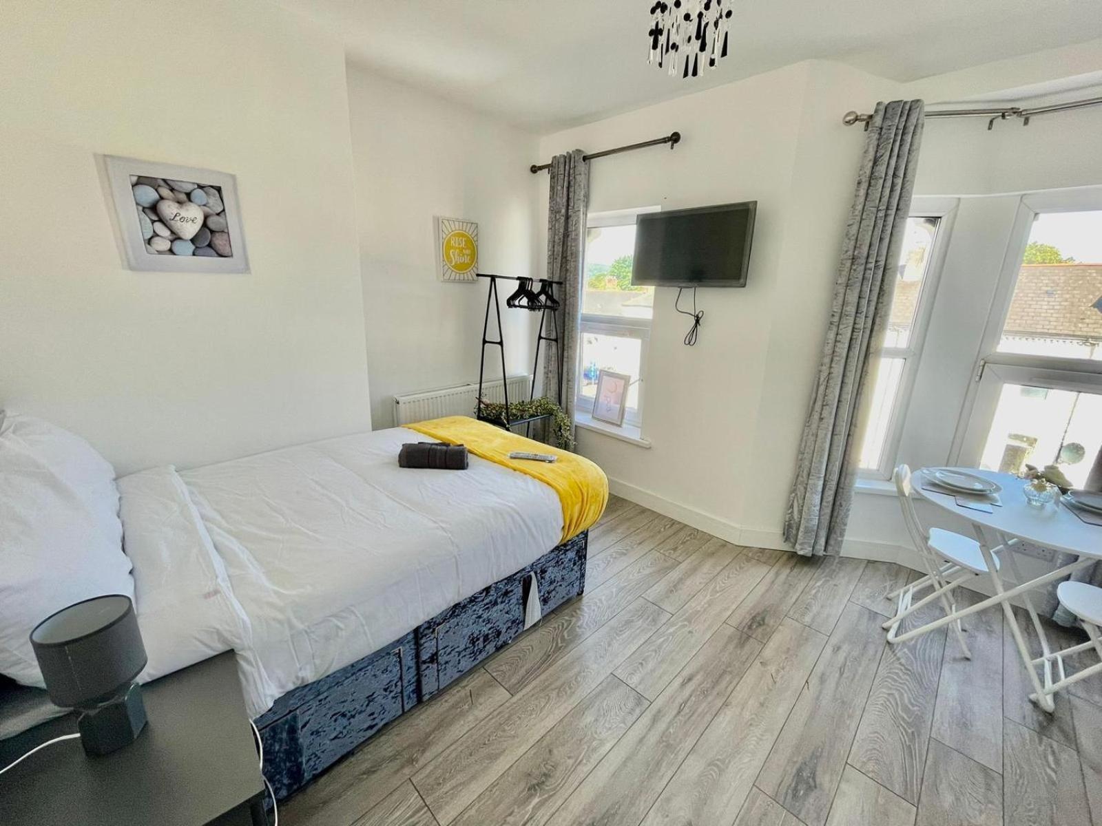 Cheerful 1 Bed Apartment Cardiff City Centre - Penarth Rd Номер фото